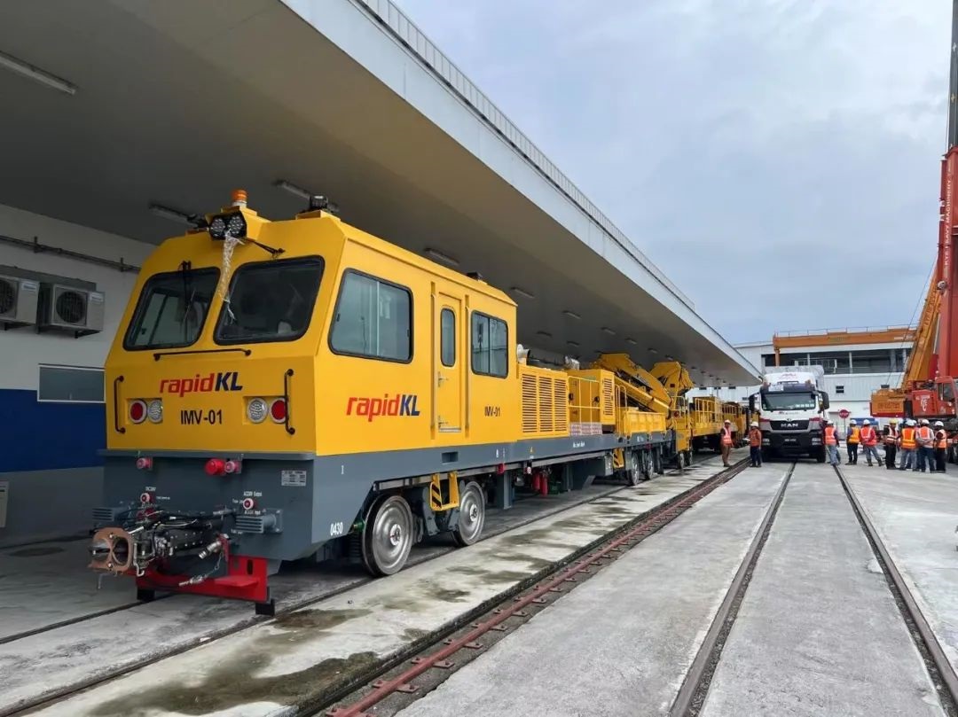澳洲5官方网页版重工马来西亚地铁3号线（LRT-3）项目车辆顺利送抵现场